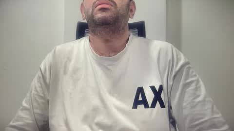 munnabobby2008 online show from 10/15/25, 10:04