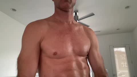 Snapshot of murakmi800 chatting on 01/21/25, 04:37 Araki online show from 01/21/25, 04:37