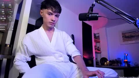 murielkarmesi online show from 11/08/25, 12:55