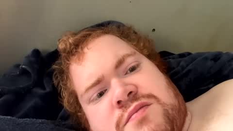 Snapshot of murtyg chatting on 02/21/25, 02:27 murtyg online show from 02/21/25, 02:27