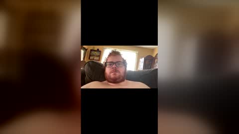 Snapshot of murtyg chatting on 05/17/26, 04:58 murtyg online show from 05/17/26, 04:58