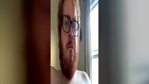 Snapshot of murtyg chatting on 06/10/26, 10:30 murtyg online show from 06/10/26, 10:30