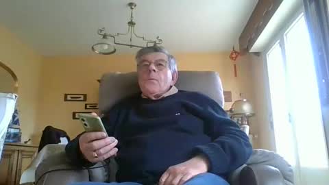 mururoa35 online show from 02/23/25, 04:02