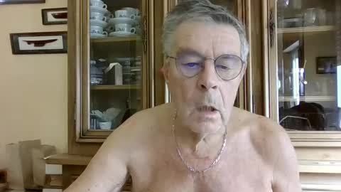 mururoa35 online show from 10/28/25, 11:03