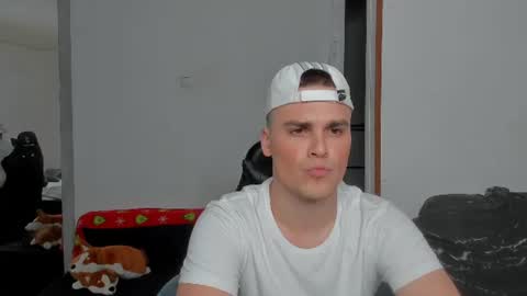 Snapshot of murzik__ chatting on 06/20/26, 06:54 murzik__ online show from 06/20/26, 06:54
