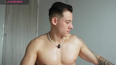 muscle_king_cum online show from 07/18/26, 02:21