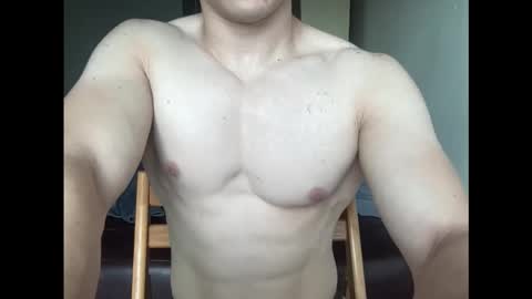 Everet online show from 10/12/25, 07:40