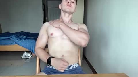 Everet online show from 10/15/25, 03:39