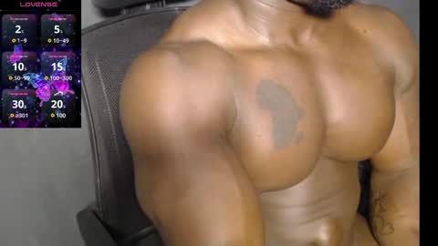 musclegod23 online show from 12/14/24, 08:13