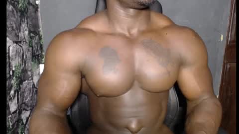 musclegod23 online show from 02/02/25, 12:19