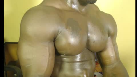 musclegod23 online show from 02/27/25, 03:04