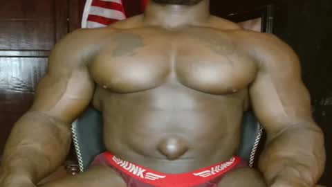 Snapshot of musclegodsammy23 chatting on 07/19/26, 09:24 musclegod23 online show from 07/19/26, 09:24