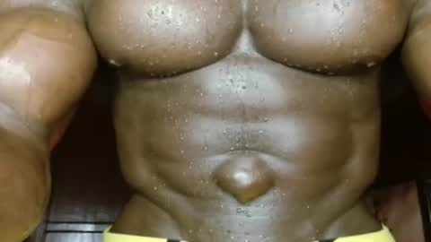 Snapshot of musclegodsammy23 chatting on 07/28/26, 07:39 musclegod23 online show from 07/28/26, 07:39