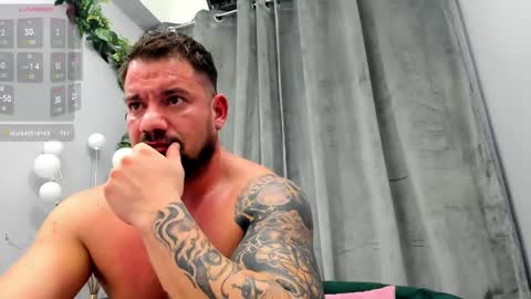 MuscleMonster31 online show from 02/15/25, 08:11