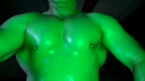 Snapshot of muscles_hulk chatting on 06/09/26, 11:38 Hulk Muscles - NEW ACCOUNT online show from 06/09/26, 11:38
