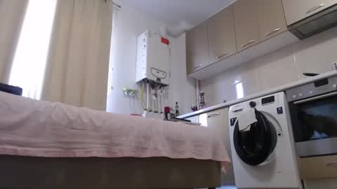 MusclesQueen online show from 03/06/25, 01:14