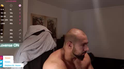 Snapshot of musculusx chatting on 05/04/26, 10:22 Musculus online show from 05/04/26, 10:22