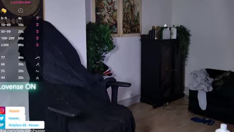Snapshot of musculusx chatting on 05/12/26, 01:52 Musculus online show from 05/12/26, 01:52