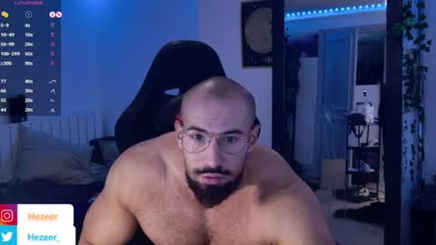 Snapshot of musculusx chatting on 07/21/26, 11:12 Musculus online show from 07/21/26, 11:12