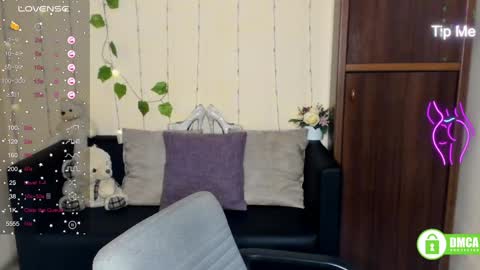 Jenya online show from 01/31/25, 09:37