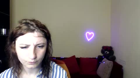 Jeneva online show from 05/25/26, 05:24