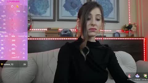 Luna  online show from 11/20/25, 08:30