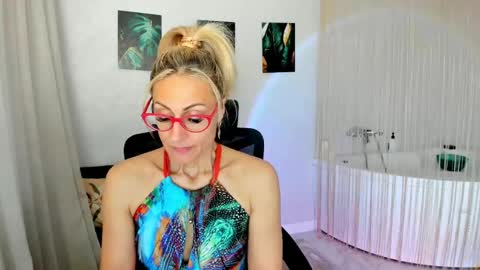 Diana online show from 05/22/26, 11:49