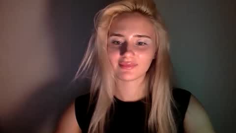 musescorner online show from 11/18/25, 06:34