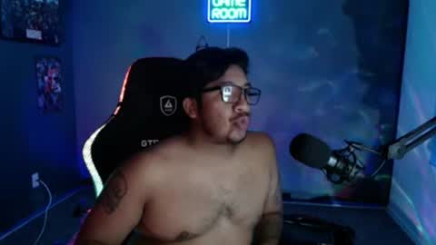 mushrooncat online show from 10/03/25, 09:17