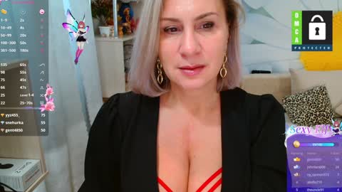 Snapshot of music_fairy chatting on 01/22/25, 09:35 Lana online show from 01/22/25, 09:35