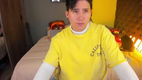 Snapshot of musicayluna chatting on 07/02/26, 01:49 VALENTINA Luna online show from 07/02/26, 01:49
