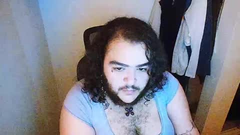 Snapshot of muttcunt chatting on 04/13/26, 05:24 muttcunt online show from 04/13/26, 05:24