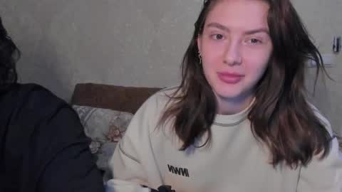 Snapshot of muuur_fam1 chatting on 11/27/25, 10:23 HEY online show from 11/27/25, 10:23