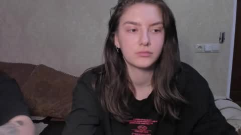 Snapshot of muuur_love chatting on 02/25/26, 09:02 cute couple online show from 02/25/26, 09:02