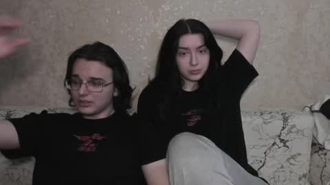 Snapshot of muuur_love chatting on 05/29/26, 10:08 cute couple online show from 05/29/26, 10:08