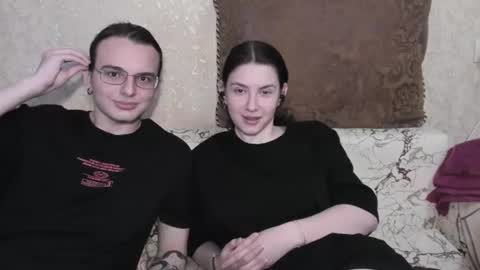 Snapshot of muuur_love chatting on 06/28/26, 11:00 cute couple online show from 06/28/26, 11:00