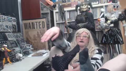 Muziknerd online show from 01/03/25, 12:54