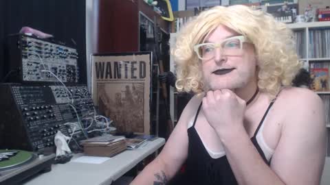 Muziknerd online show from 02/05/26, 09:30