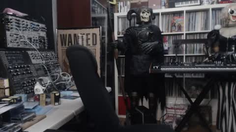 Muziknerd online show from 06/20/26, 04:26