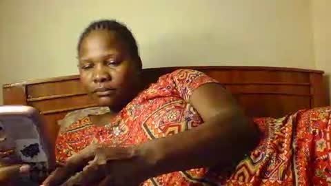 mwekas568403 online show from 12/21/25, 04:08