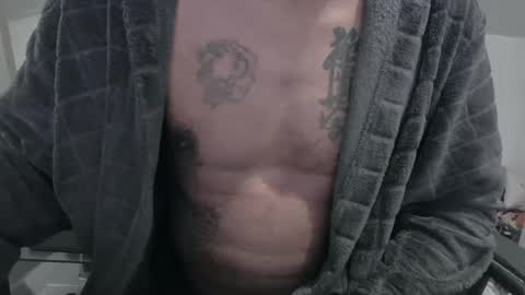 Snapshot of my432687 chatting on 01/17/25, 01:15 my432687 online show from 01/17/25, 01:15