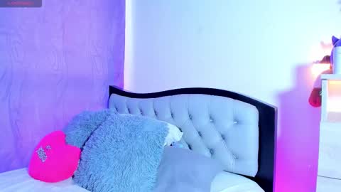 my_aleja_ online show from 03/25/26, 01:17