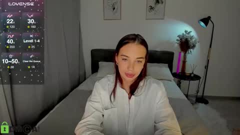 katie online show from 12/08/24, 10:47