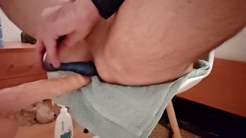 my_dirty_office online show from 12/17/24, 07:40