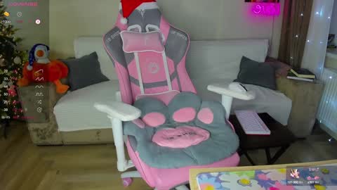 Emmy online show from 12/24/24, 04:19