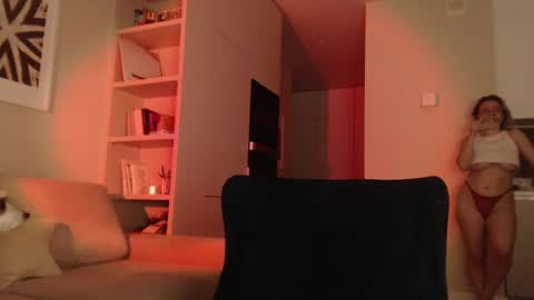 Hannah  welcome  online show from 03/12/25, 06:11