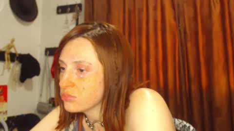     sara      i know you love me xoxox     online show from 11/05/25, 02:50