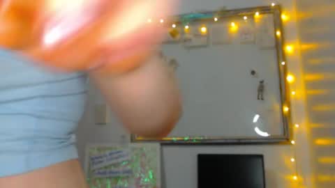     sara      i know you love me xoxox     online show from 02/13/26, 08:54