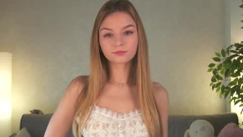 Polly online show from 03/31/26, 01:22