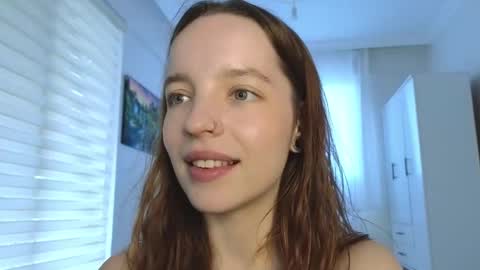 Snapshot of my_mia_ chatting on 12/18/24, 01:02 MIA I will be here Monday Wednesday Thursday Saturday online show from 12/18/24, 01:02